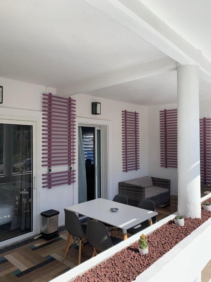 Hôtel le petit randonneur Cilaos Exterior foto
